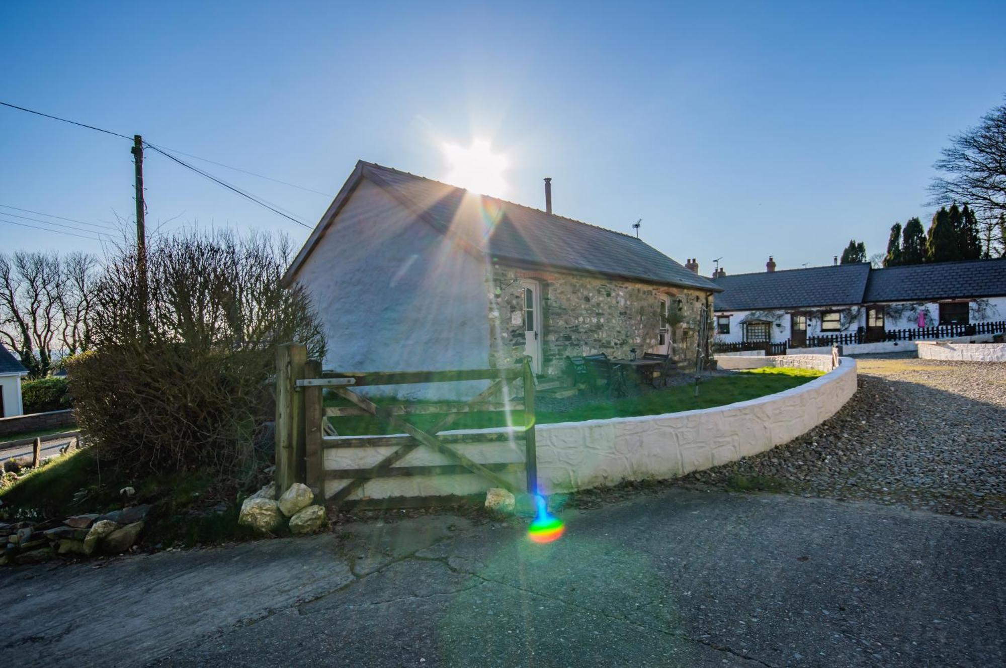 Cosy Farm Conversion In The Heart Of Pembrokeshire Maenclochog Eksteriør bilde