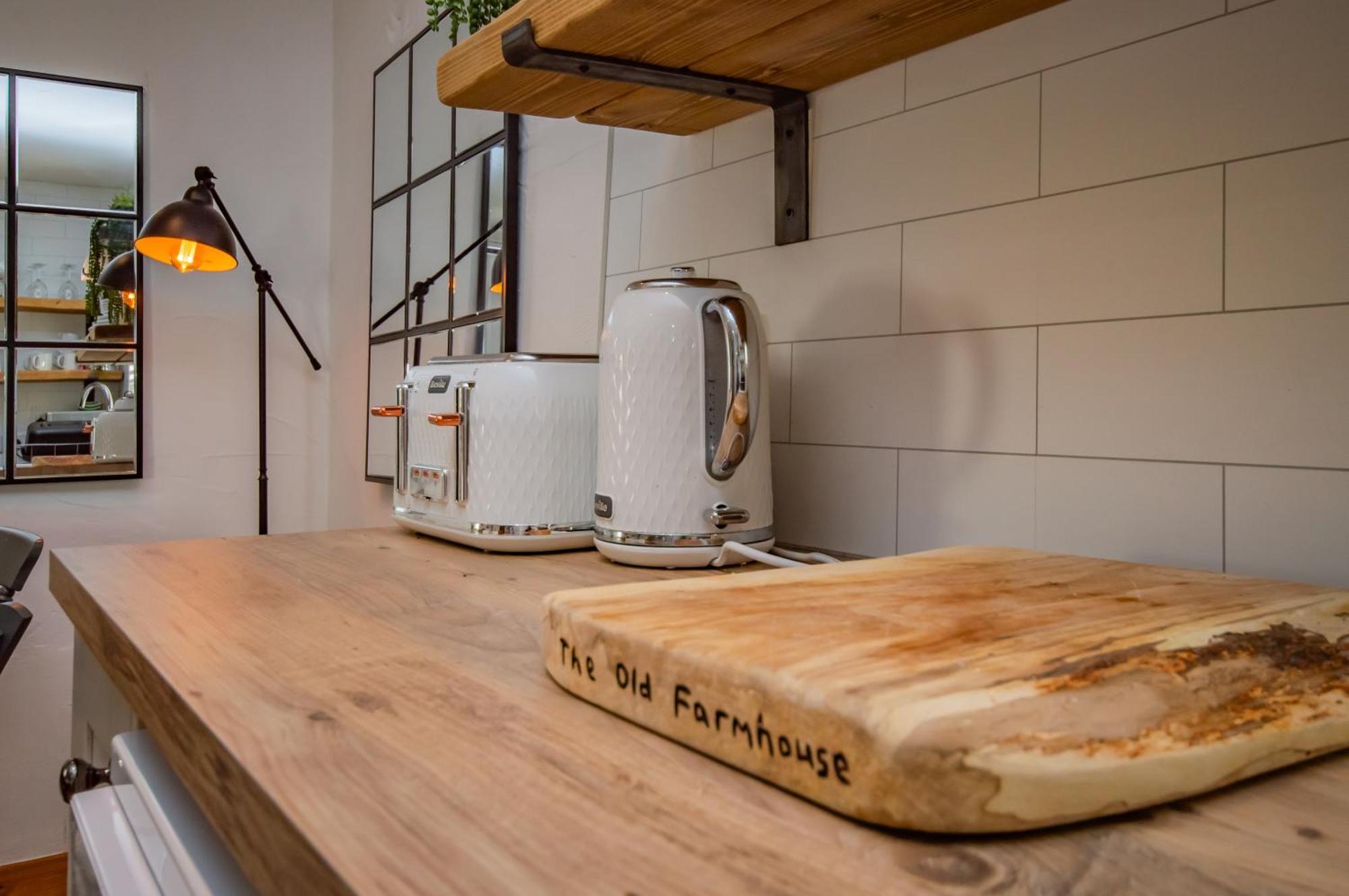 Cosy Farm Conversion In The Heart Of Pembrokeshire Maenclochog Eksteriør bilde